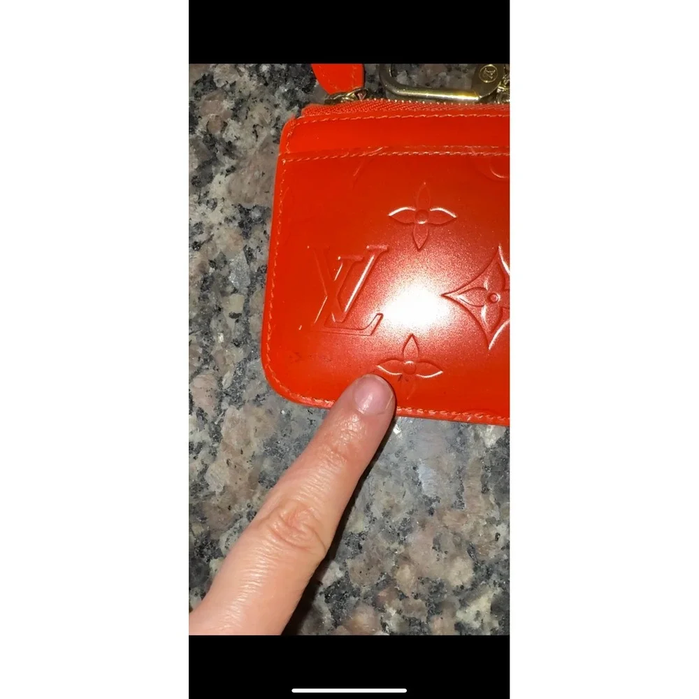 AUTHENTIC Louis Vuitton Vernis Key Pouch, Red